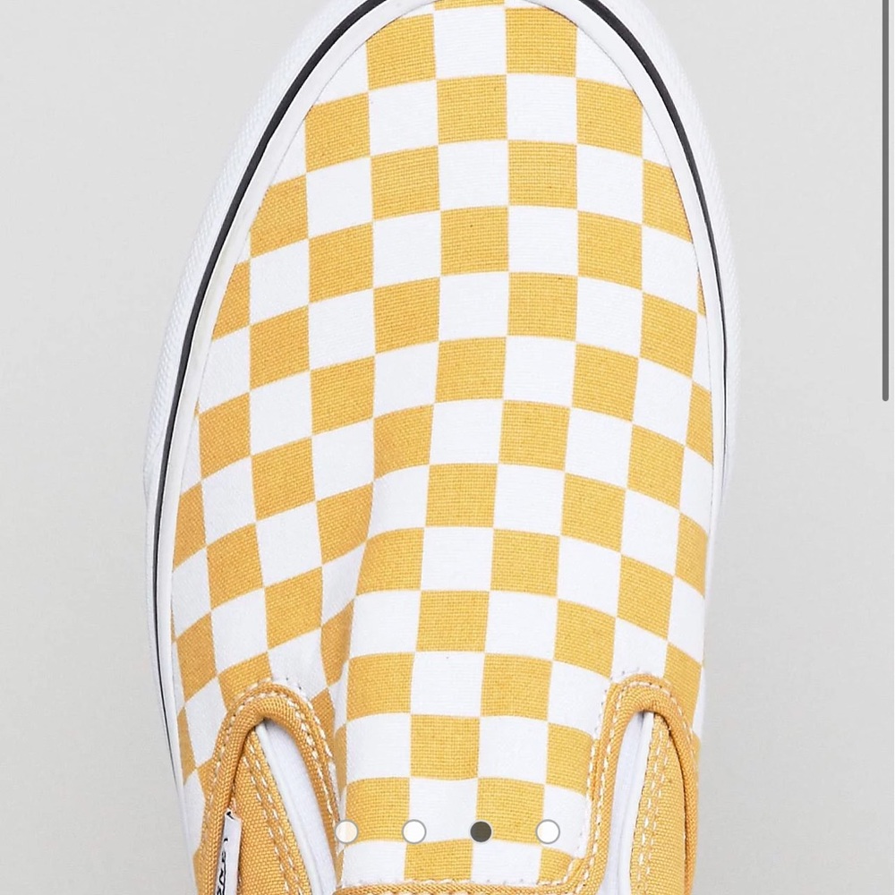 COPY - 🤙🏻 VANS CLASSIC SLIP ON SHOES IN CHECKERBOARD YELLOW 🤙🏻 NWT - Picture 7 of 7